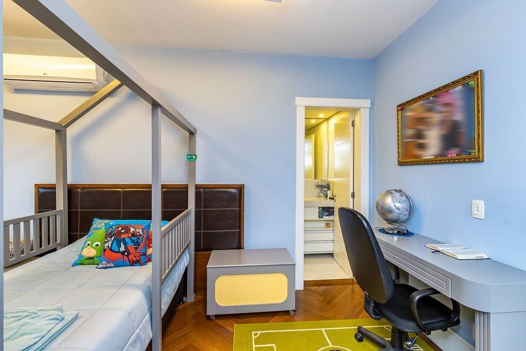 Apartamento à venda com 3 quartos, 222m² - Foto 9