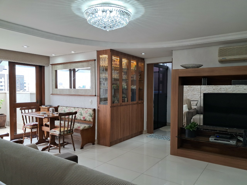 Cobertura, 3 quartos, 251 m² - Foto 11