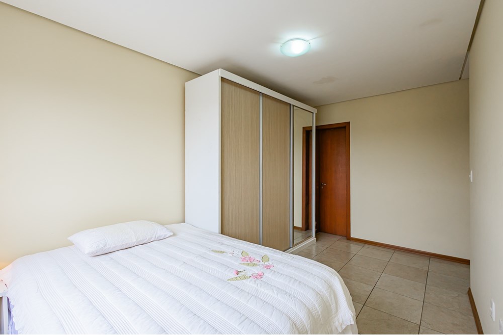 Apartamento à venda com 2 quartos, 64m² - Foto 20