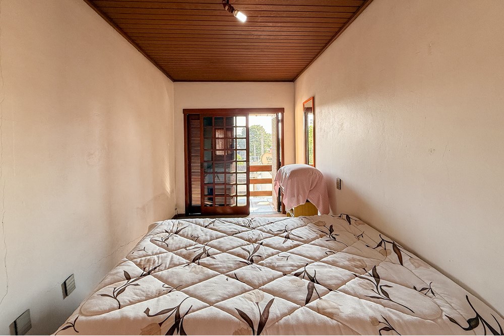 Casa à venda com 4 quartos, 251m² - Foto 11