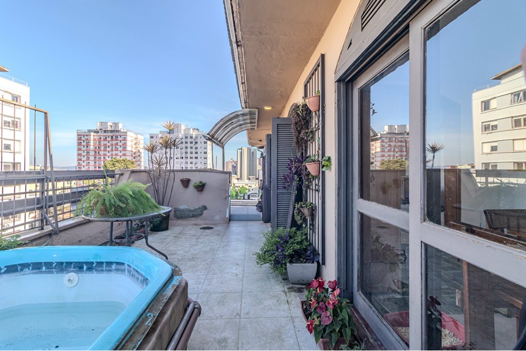 Cobertura, 3 quartos, 211 m² - Foto 1