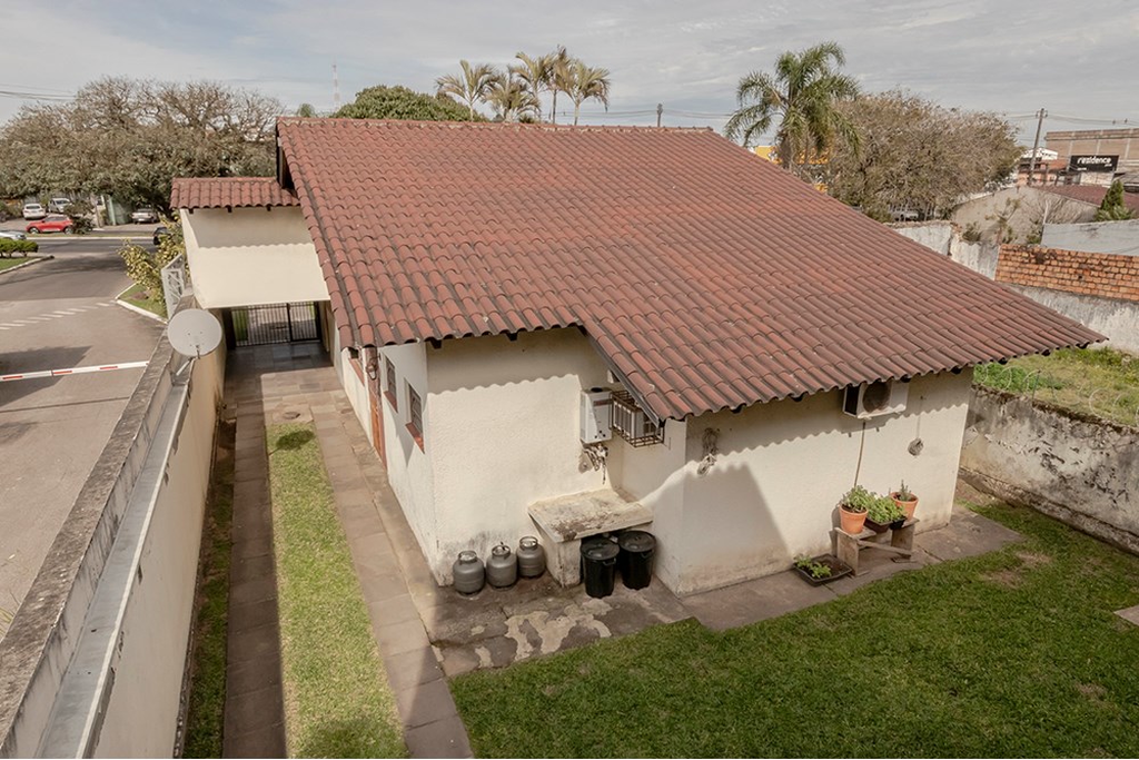 Casa à venda com 4 quartos, 197m² - Foto 7