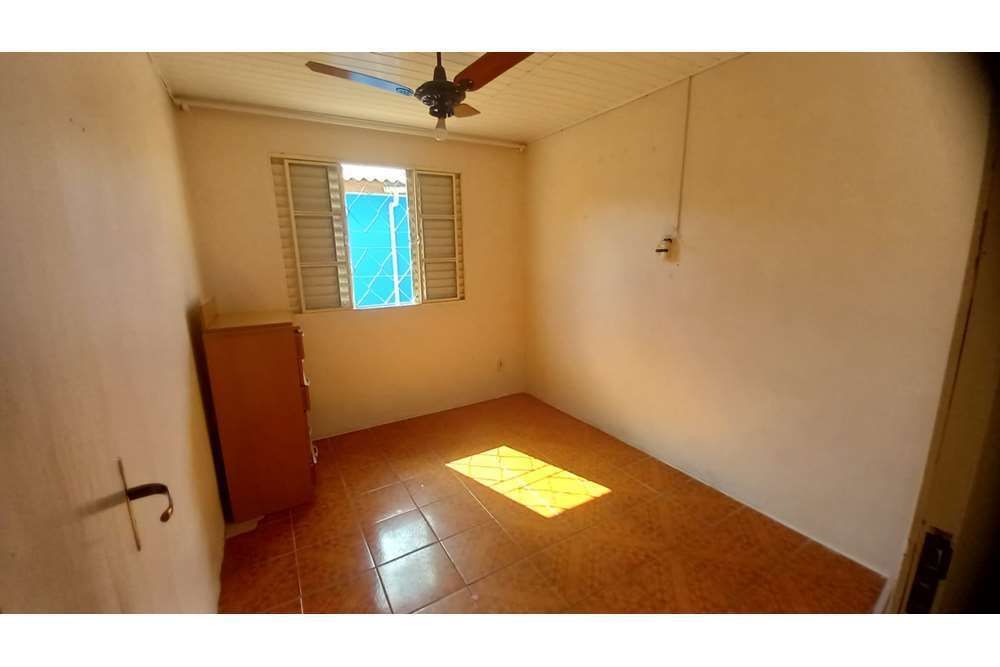 Casa à venda com 8 quartos, 351m² - Foto 17