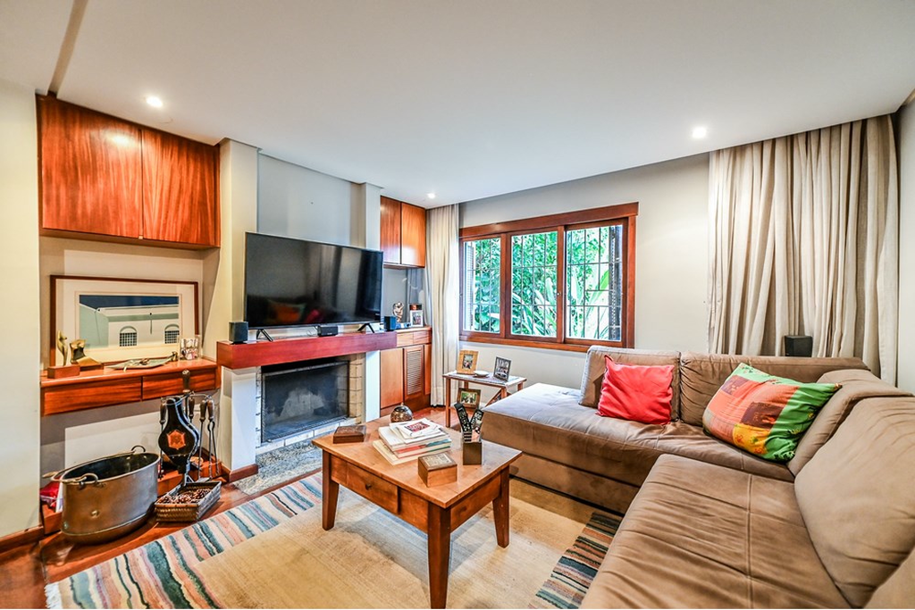 Casa de Condomínio à venda com 4 quartos, 241m² - Foto 35
