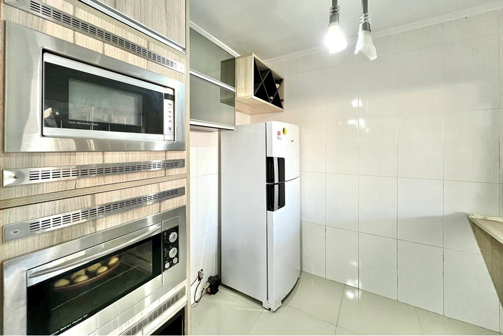 Casa à venda com 2 quartos, 101m² - Foto 8