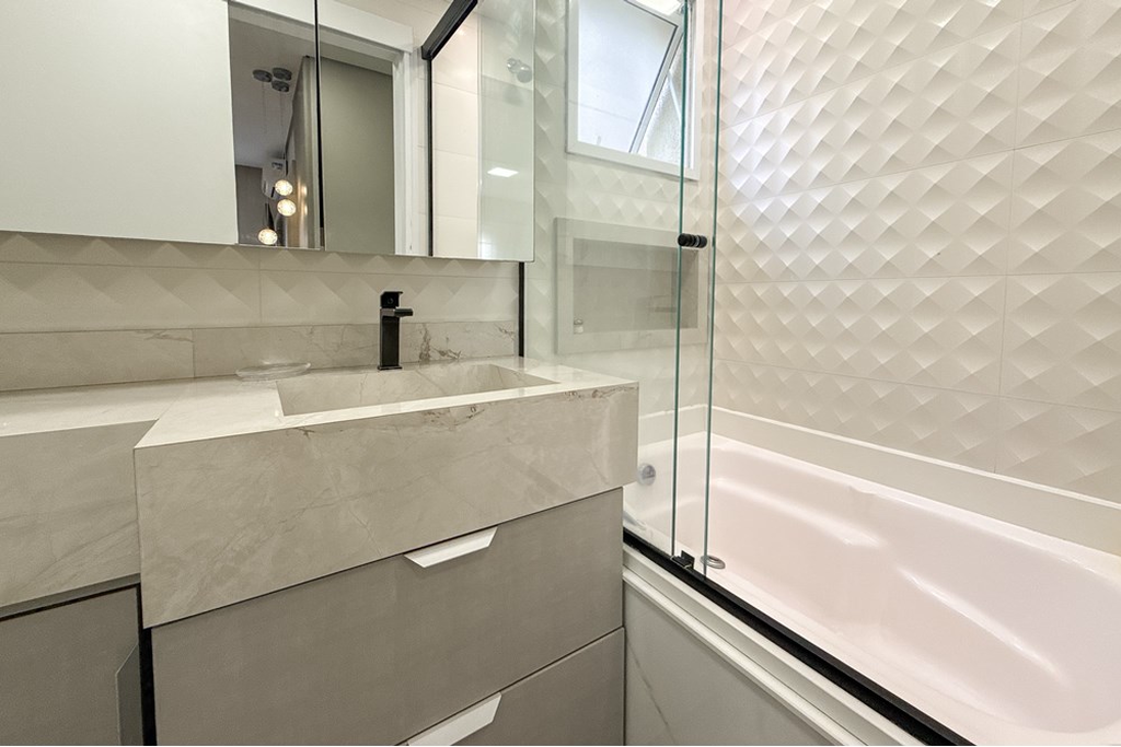Apartamento à venda com 3 quartos, 75m² - Foto 4