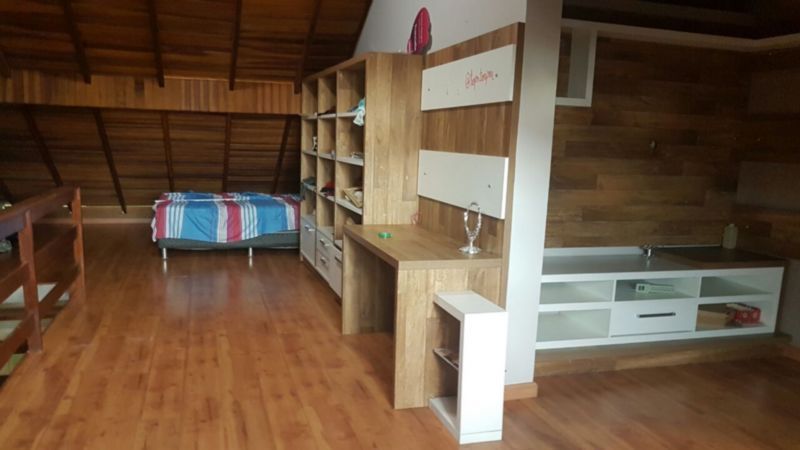 Casa à venda com 3 quartos, 165m² - Foto 11