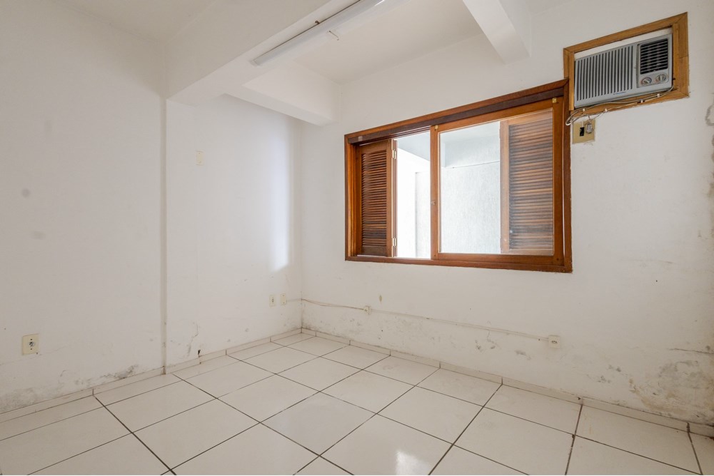 Casa à venda com 6 quartos, 346m² - Foto 40