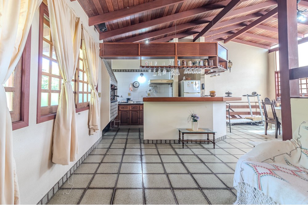 Casa, 3 quartos, 361 m² - Foto 2