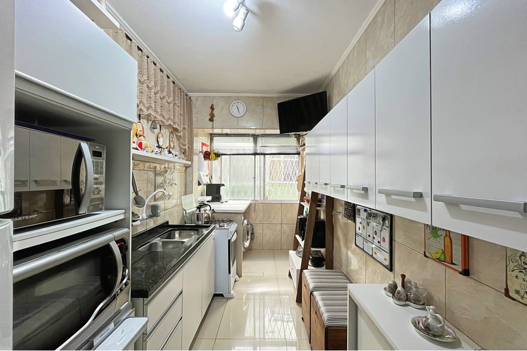Apartamento à venda com 2 quartos, 63m² - Foto 13