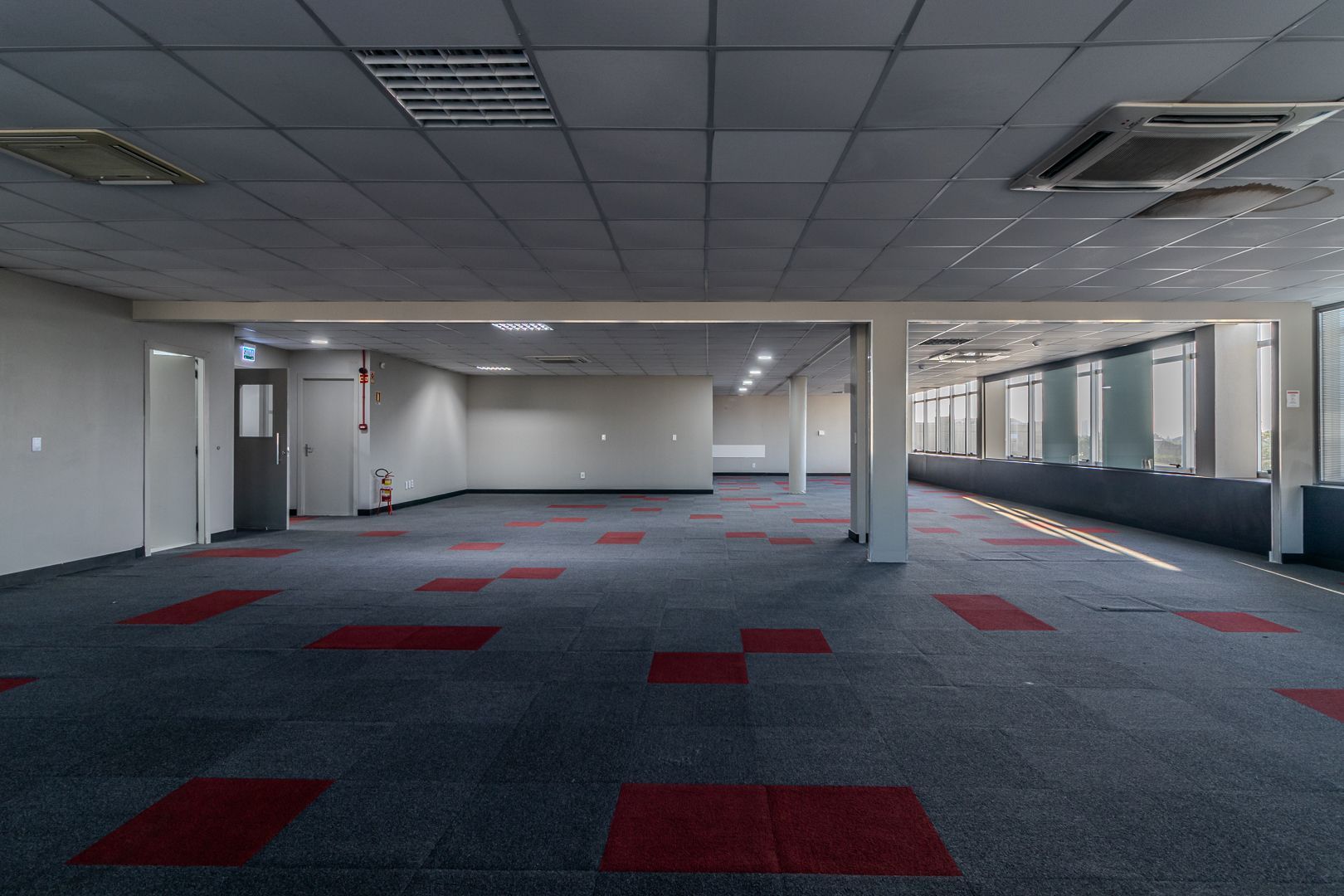 Prédio Inteiro para alugar com 4 quartos, 3451m² - Foto 84