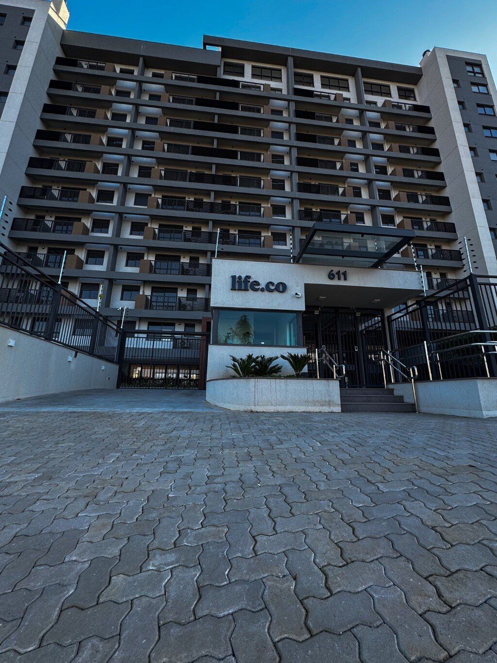 Apartamento à venda com 1 quarto, 44m² - Foto 2