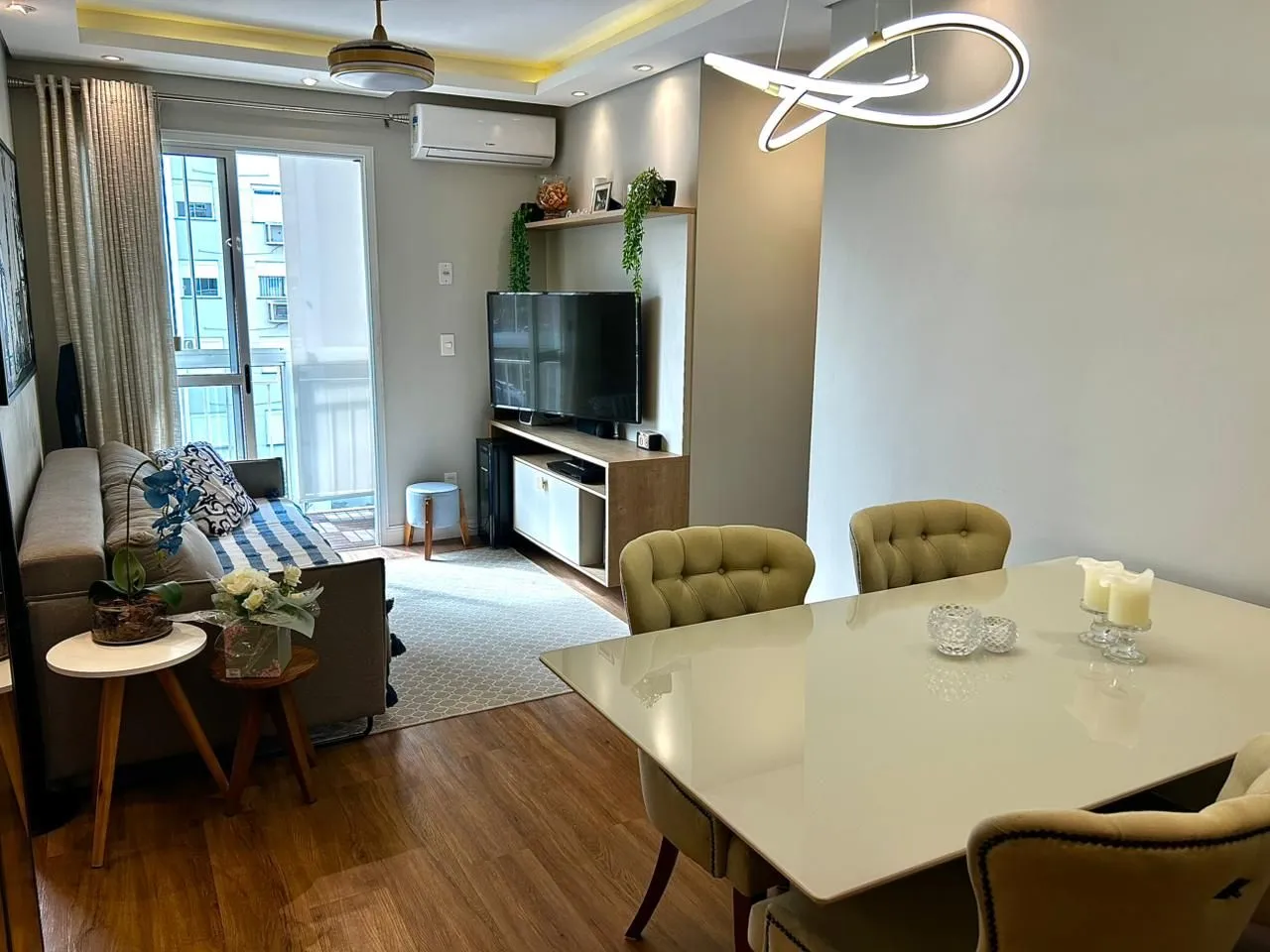 Apartamento com 73m², 3 dormitórios no bairro Jardim Carvalho em Porto Alegre para Comprar