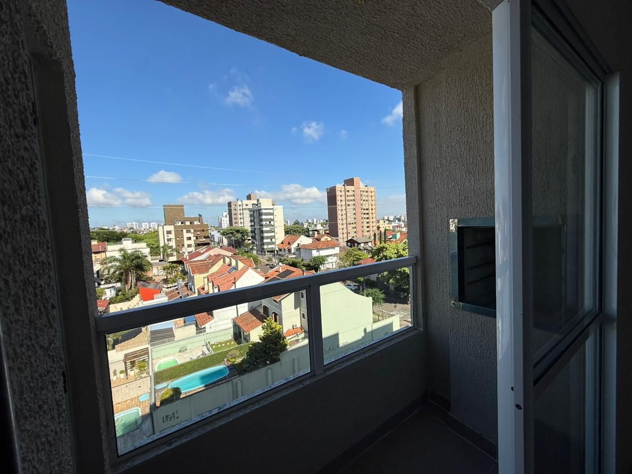 Apartamento com sacada e churrasqueira no bairro Jardim Planalto!!