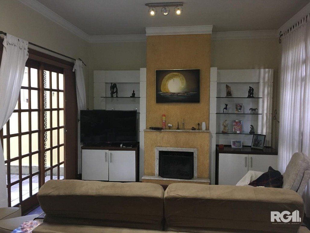 Casa à venda com 4 quartos, 243m² - Foto 4