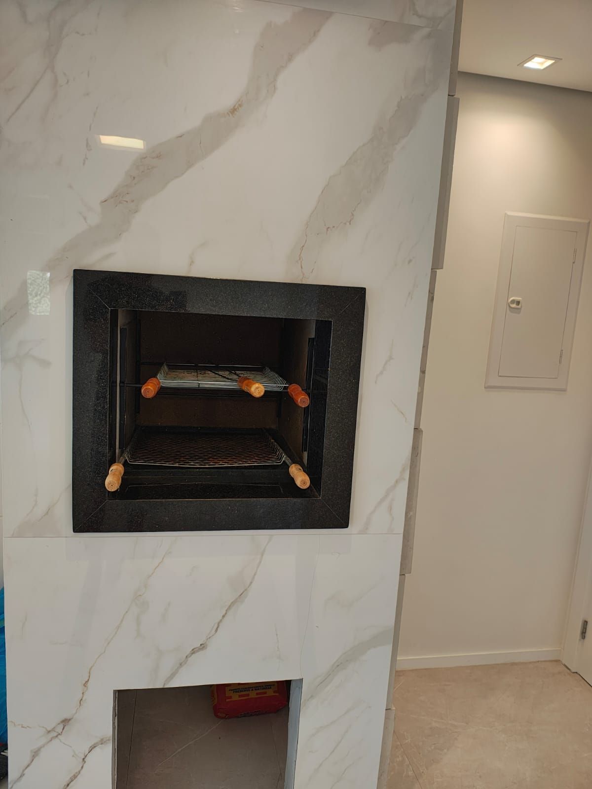 Apartamento 3 dormitórios com sacada