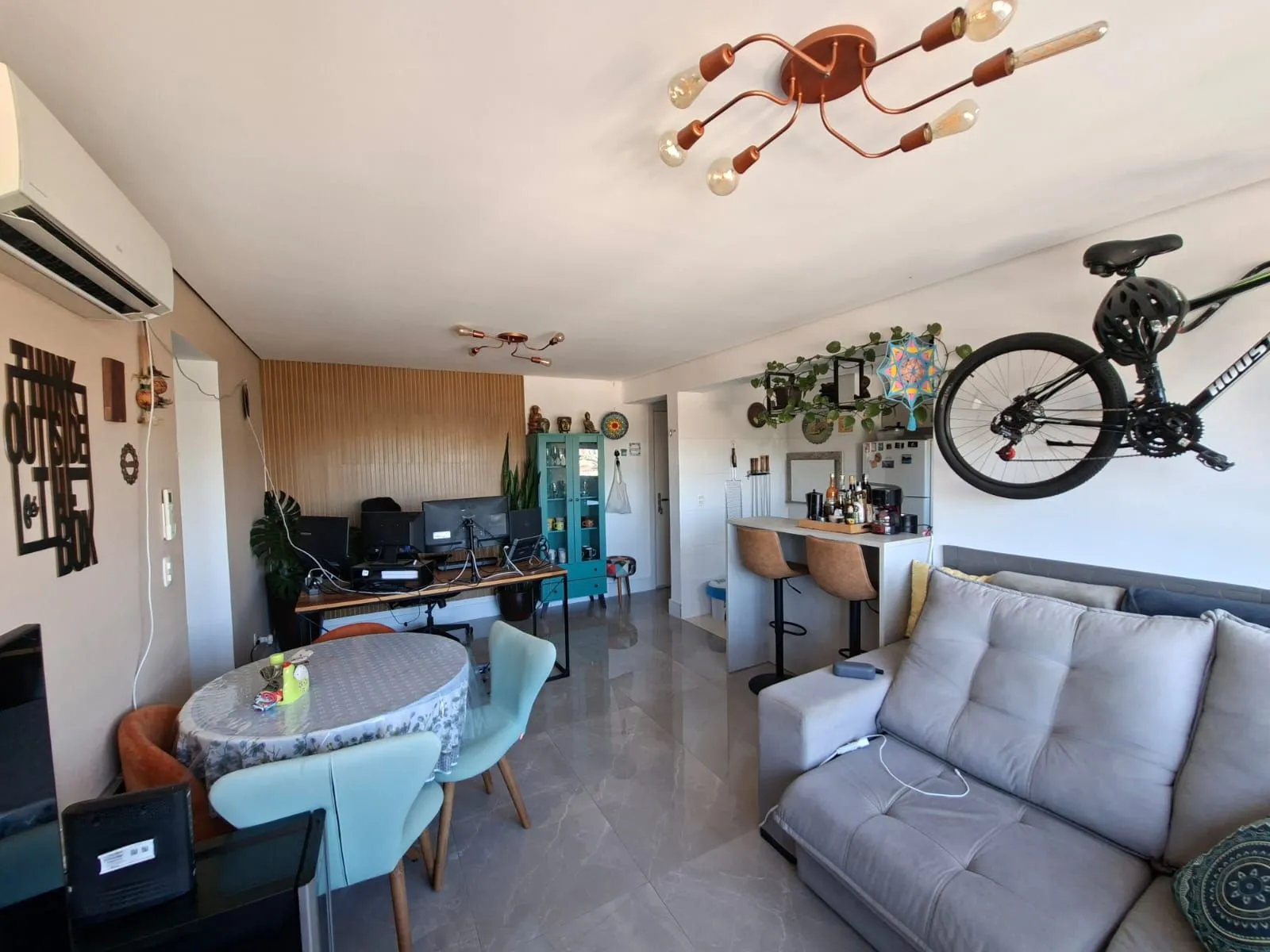 Apartamento com 54m², 1 dormitório no bairro Jardim Itu em Porto Alegre para Comprar