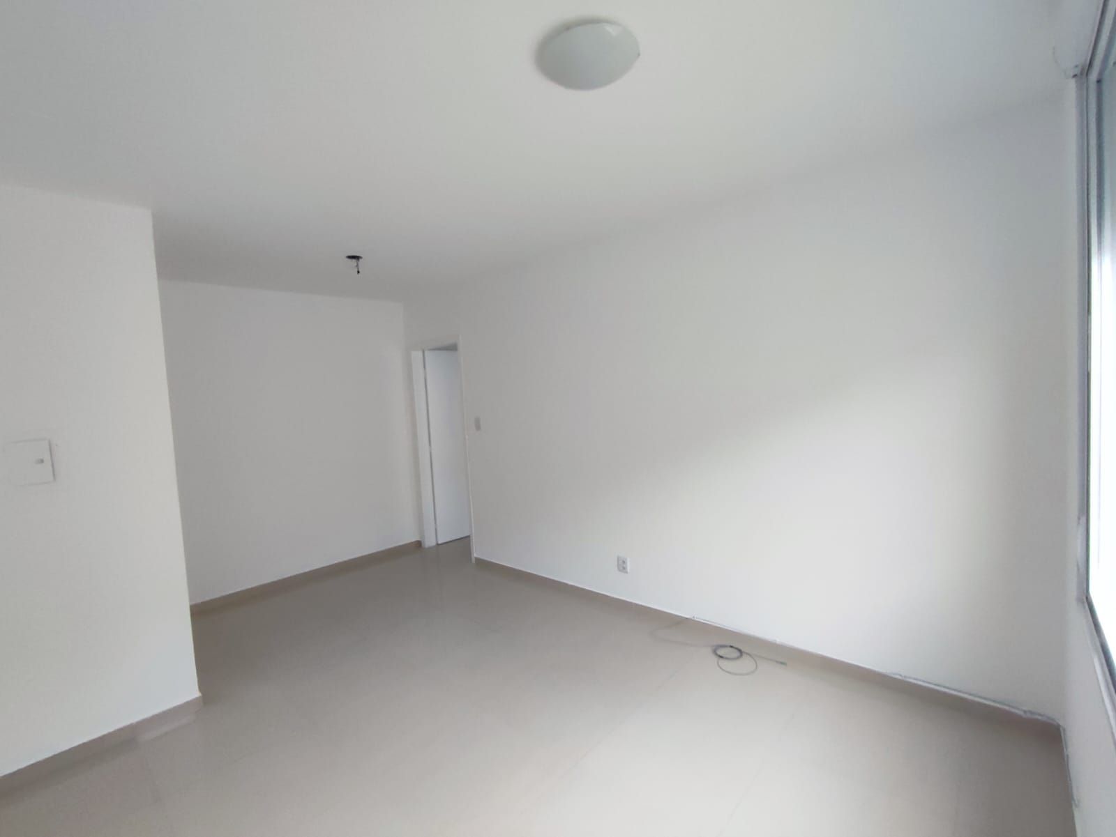 Apartamento à venda com 1 quarto, 24m² - Foto 2