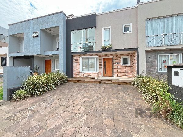 Casa de Condomínio à venda com 150m², 3 quartos, 1 suíte, 2 vagas no bairro Hípica em Porto Alegre