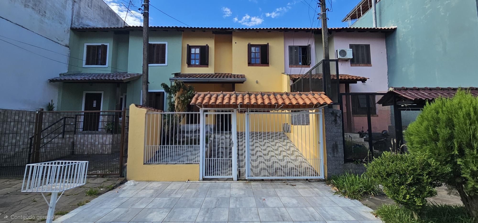 Casa 4 dormitórios no bairro Hípica