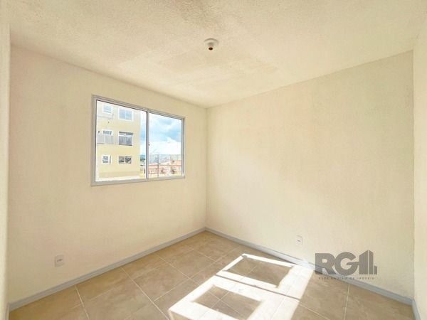 Apartamento à venda com 40m², 2 quartos, 1 vaga no bairro Restinga em Porto Alegre