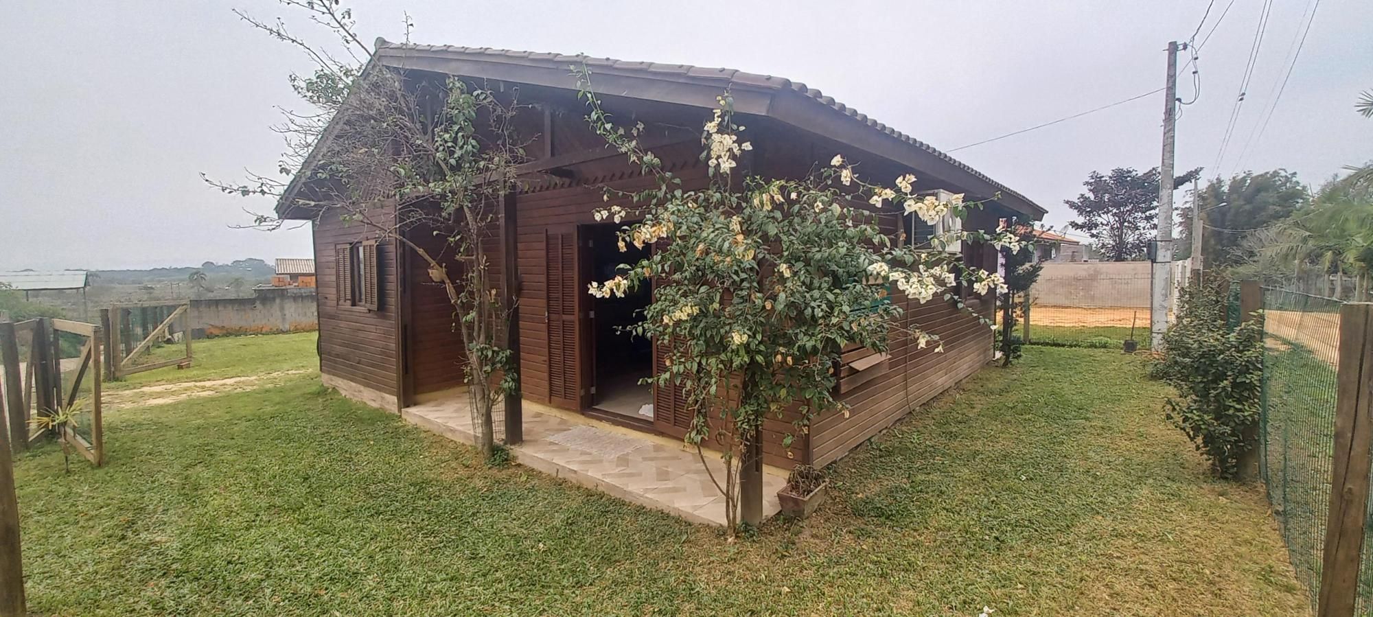 Casa à venda com 3 quartos, 85m² - Foto 3