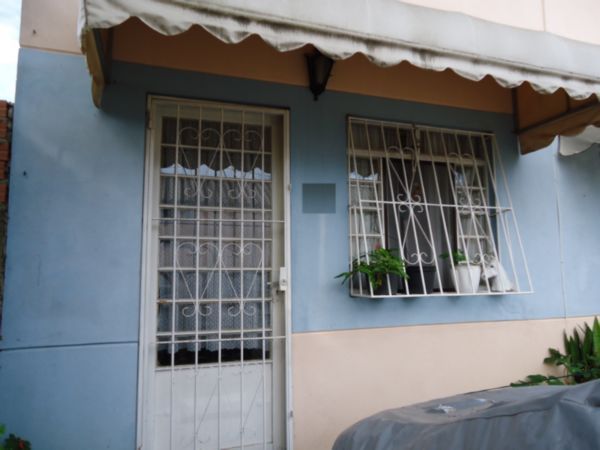 Casa para Venda - 48.58m², 2 dormitórios, 1 vaga - Restinga