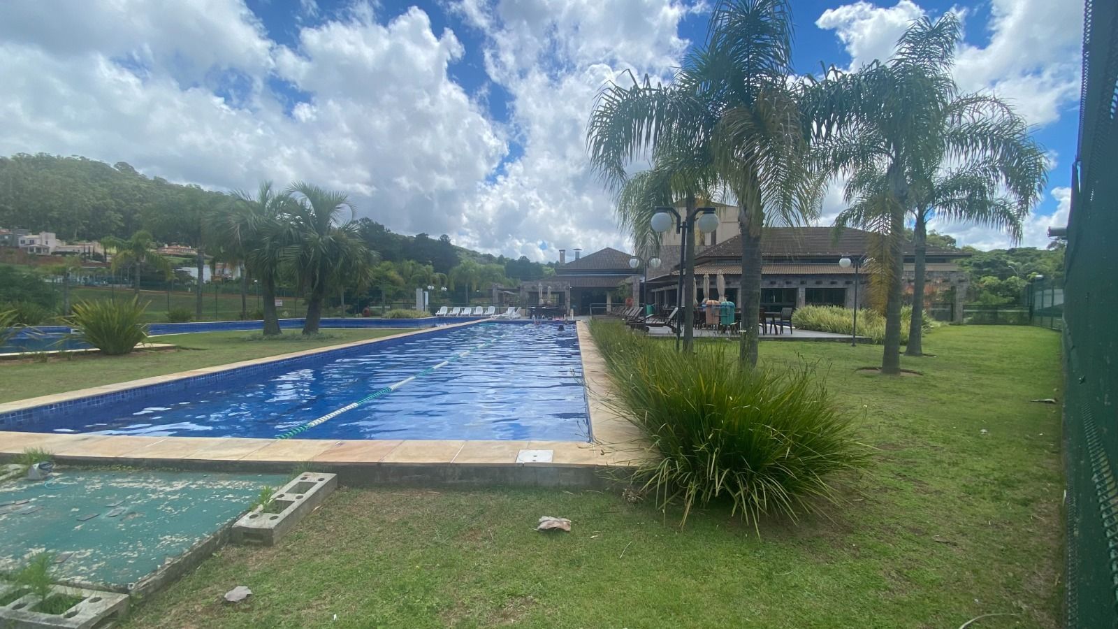 Excelente terreno no Alphaville - Condominio Toscana com 650m2 na entrada co condominio