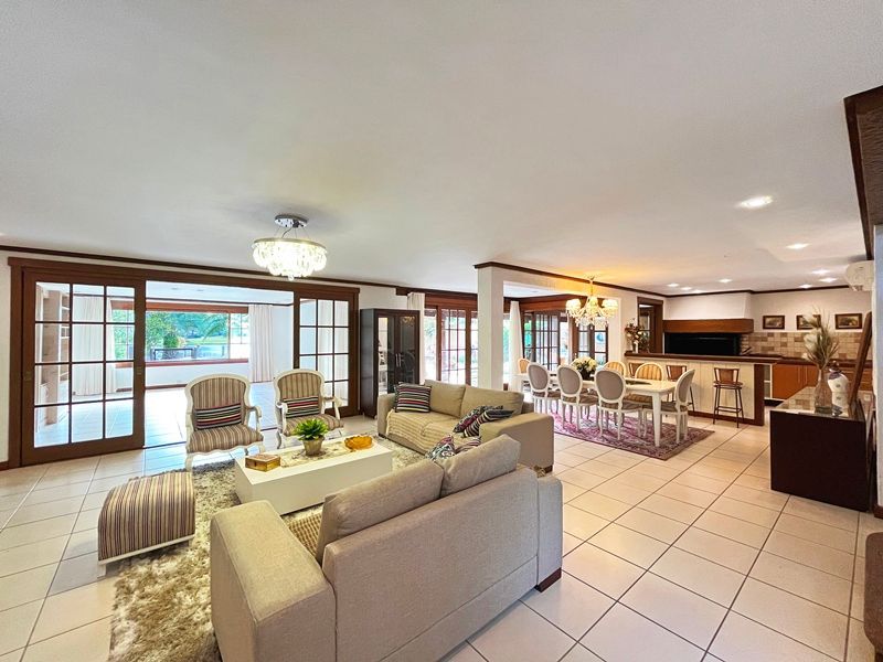 Casa de Condomínio à venda com 3 quartos, 379m² - Foto 8