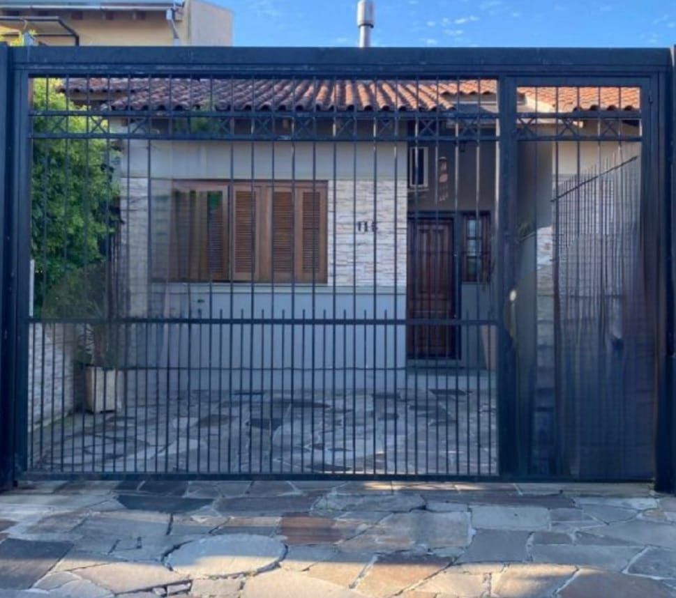 Casa 2 dormitórios no bairro Aberta dos Morros