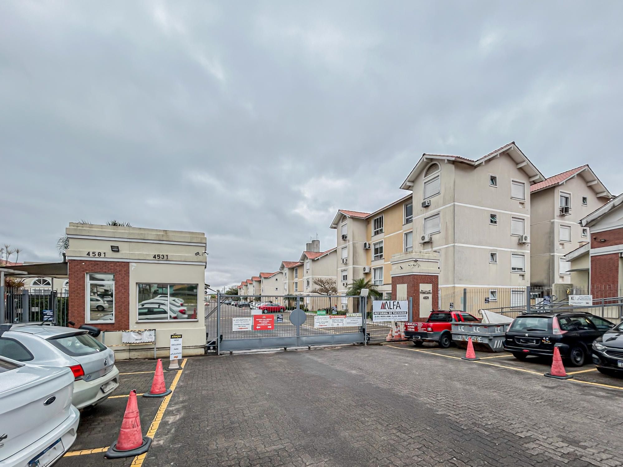 Excelente apartamento 03 dormitórios com vaga de estacionamento e semi-mobiliado