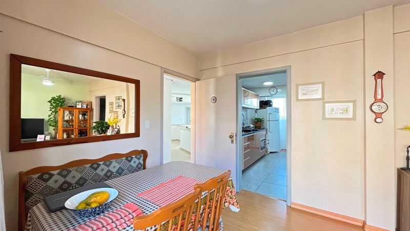 Apartamento à venda com 2 quartos, 76m² - Foto 8