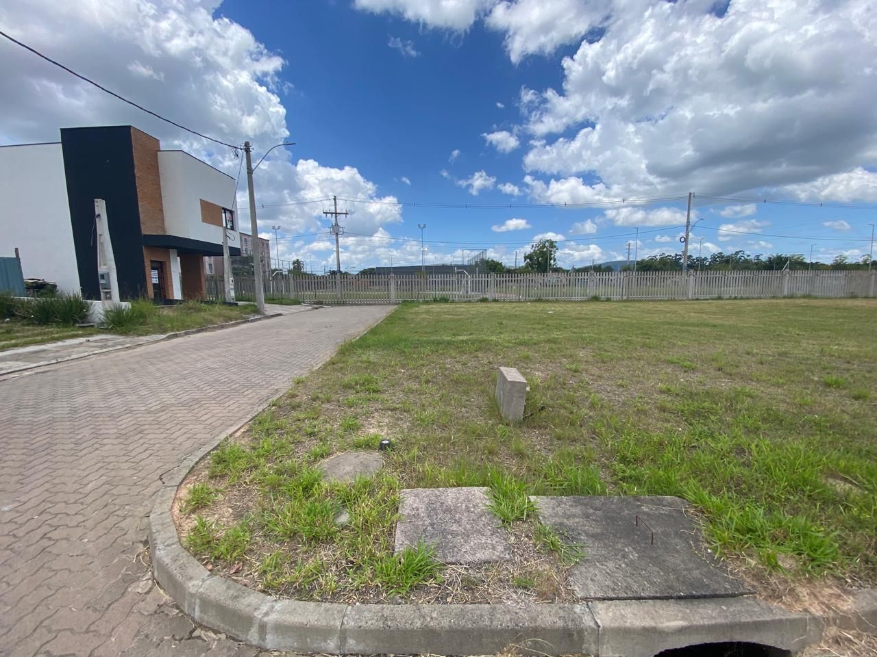 Terreno com 138m² no bairro Hípica em Porto Alegre para Comprar