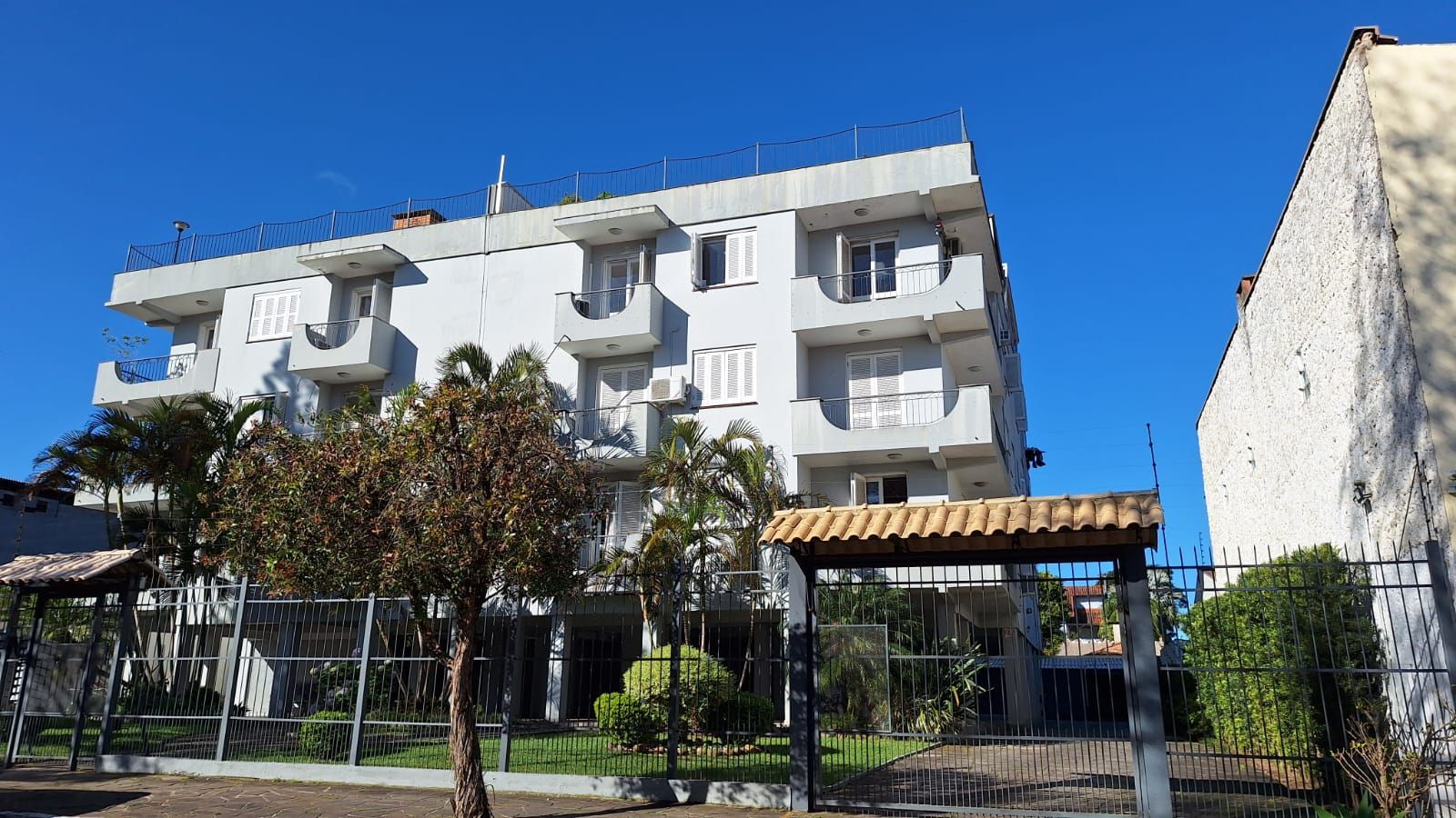 Apartamento 2 dormitórios no bairro Camaquã