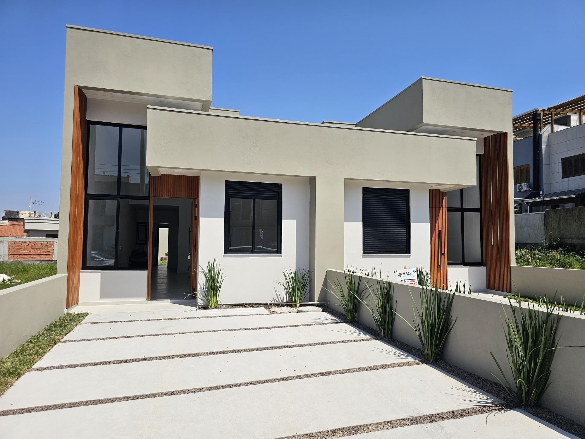 Casa térrea 3 dormitórios nova no Residencial Hipica Boulevard no bairro Hípica, próximo a Escola Cesi e Desco Atadado !