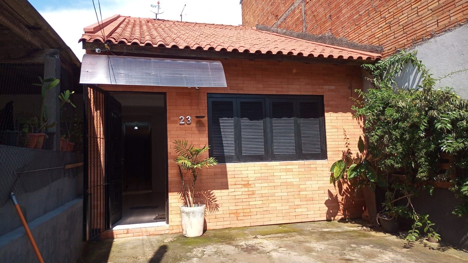 Casa, 2 dormitórios no bairro Hípica em Porto Alegre para Comprar