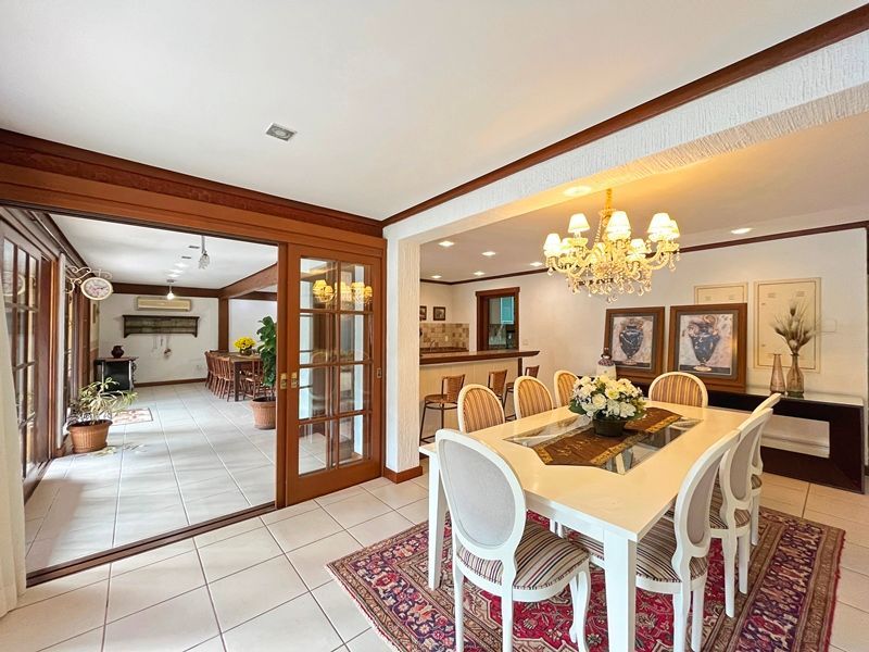 Casa de Condomínio à venda com 3 quartos, 379m² - Foto 11