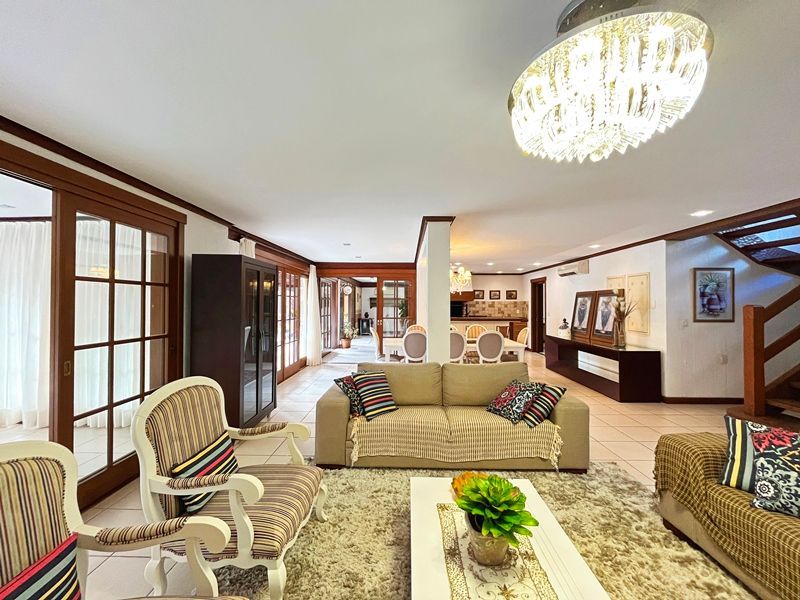 Casa de Condomínio à venda com 3 quartos, 379m² - Foto 7