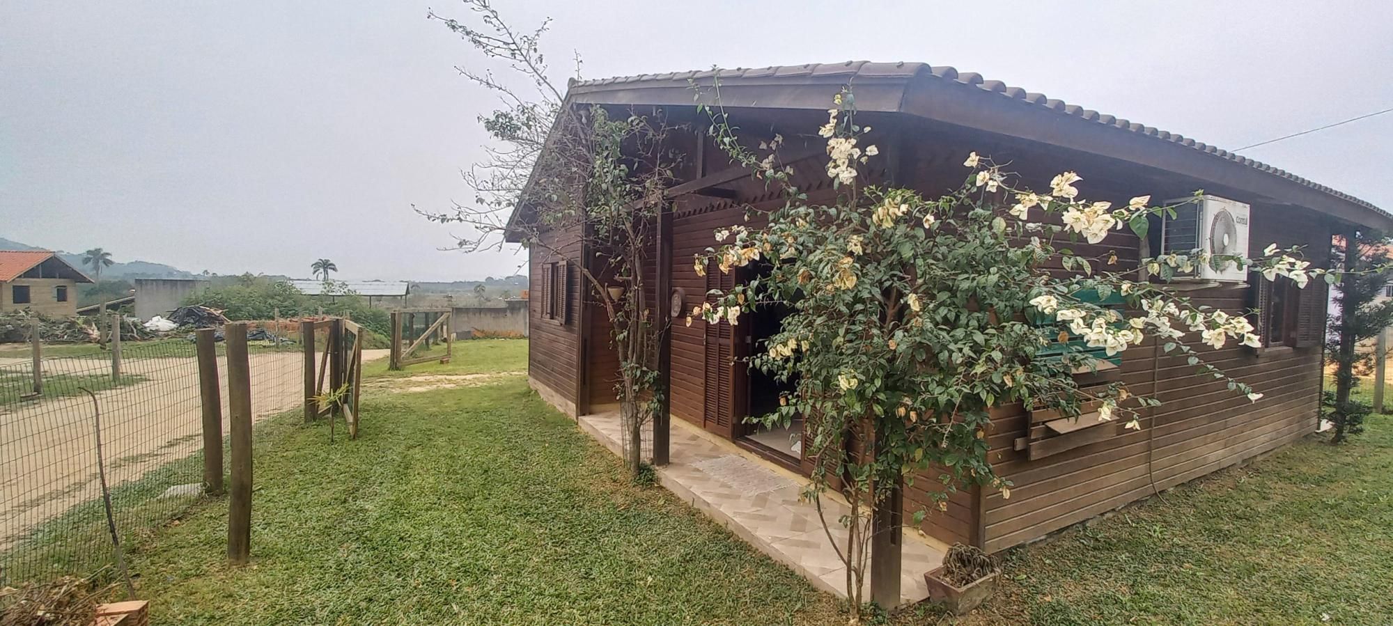 Casa à venda com 3 quartos, 85m² - Foto 4