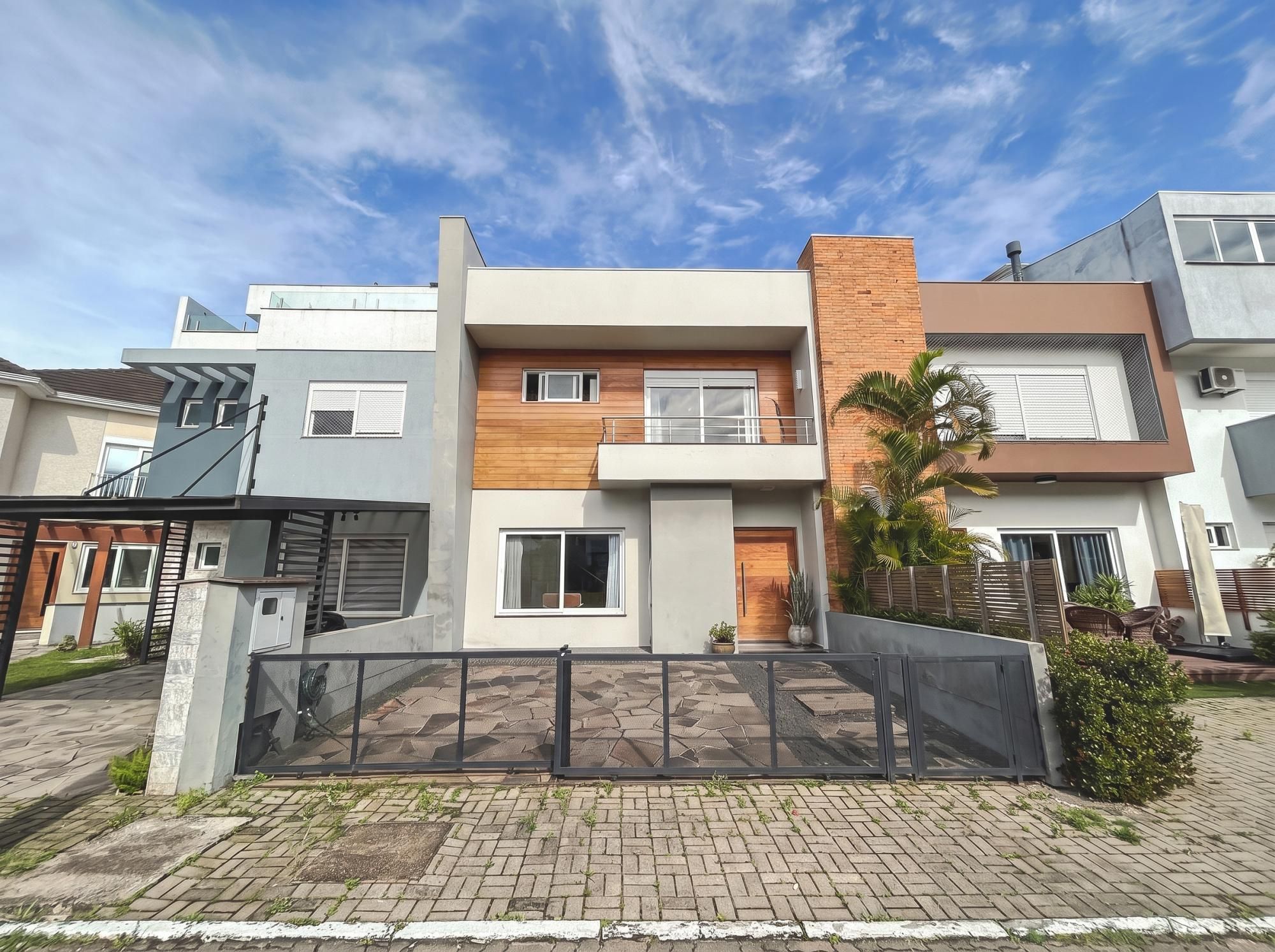 Casa de Condomínio 3 Dorm no bairro Hípica em Porto Alegre