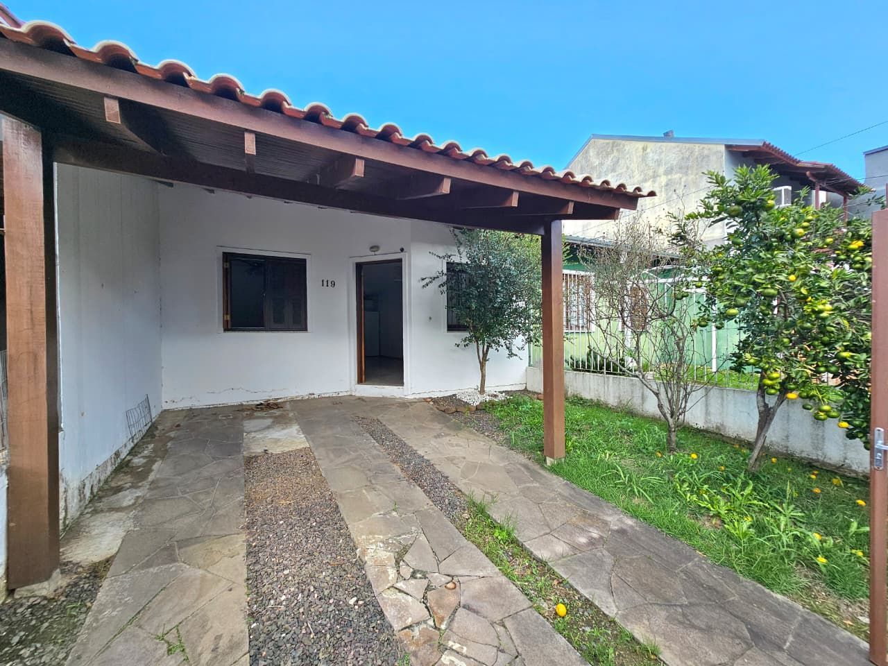 Casa 03 dormitórios no Bairro Hipica - Residencial Nova Ipanema