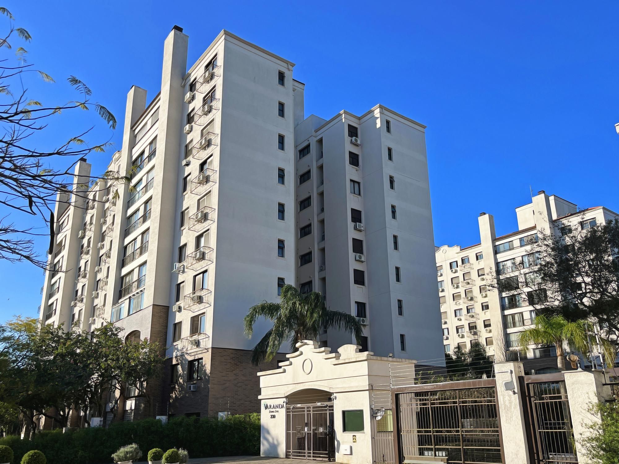 Apartamento à venda com 89m², 3 quartos, 1 suíte, 1 vaga no bairro Tristeza em Porto Alegre