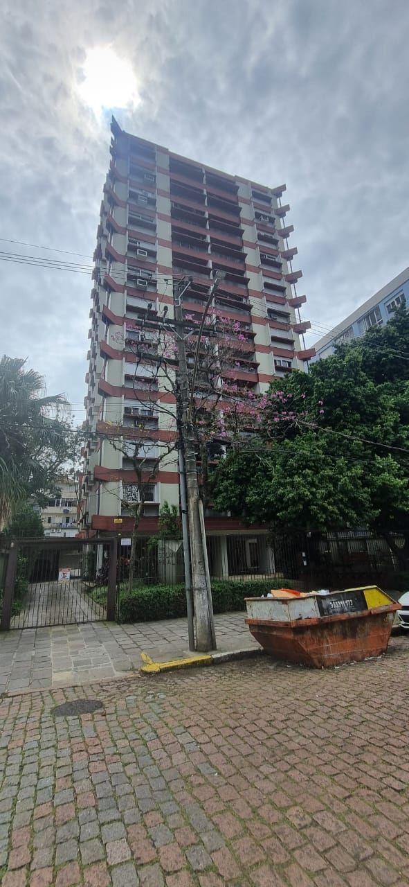 Ótimo apartamento 3 dormitórios, suíte, vaga escriturada, elevador, vista perene, em localização privilegiada no bairro.