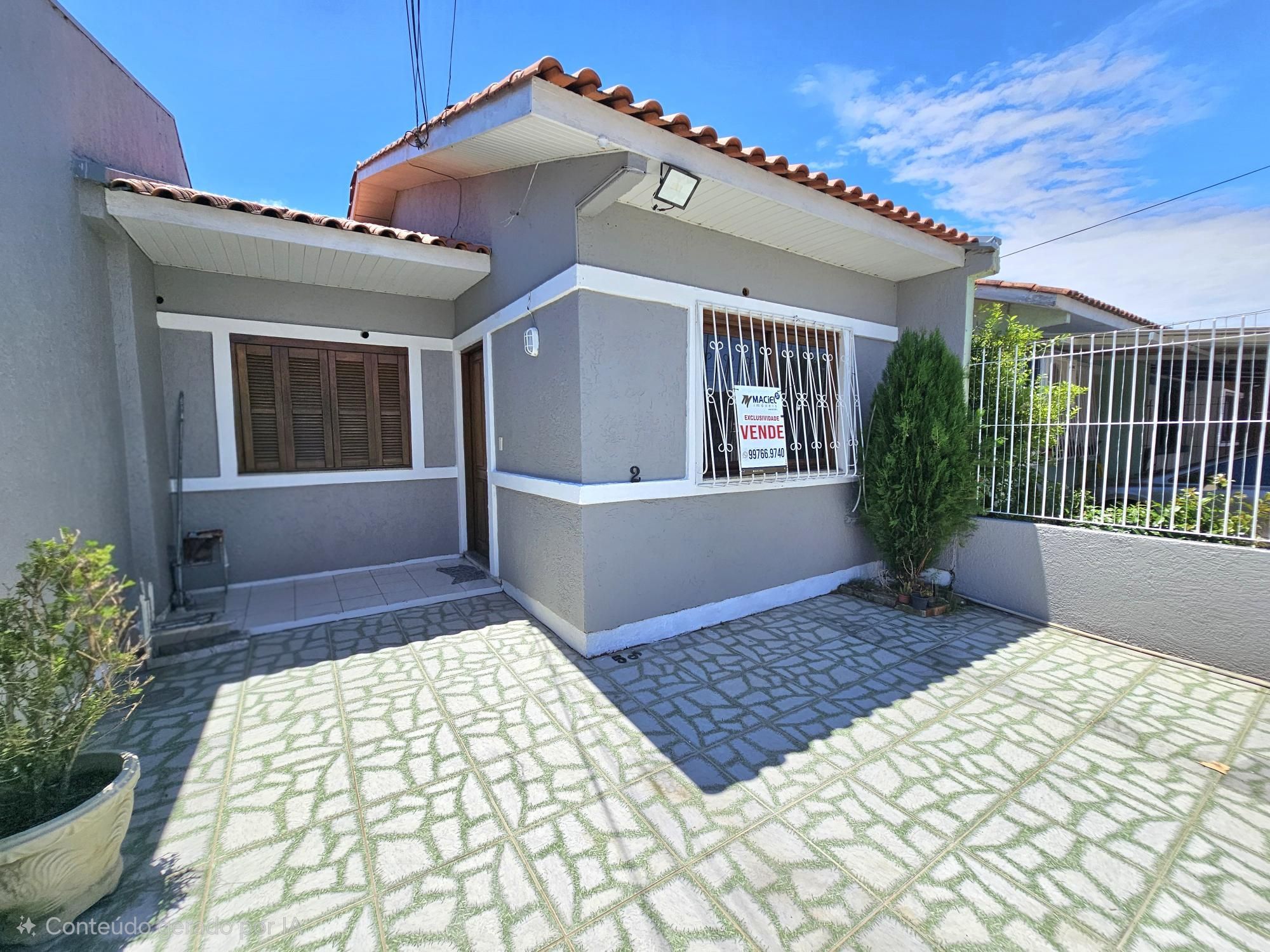 Casa térrea 3 dormitórios com quiosque no Loteamento Moradas do Sul zona sul de Porto Alegre.