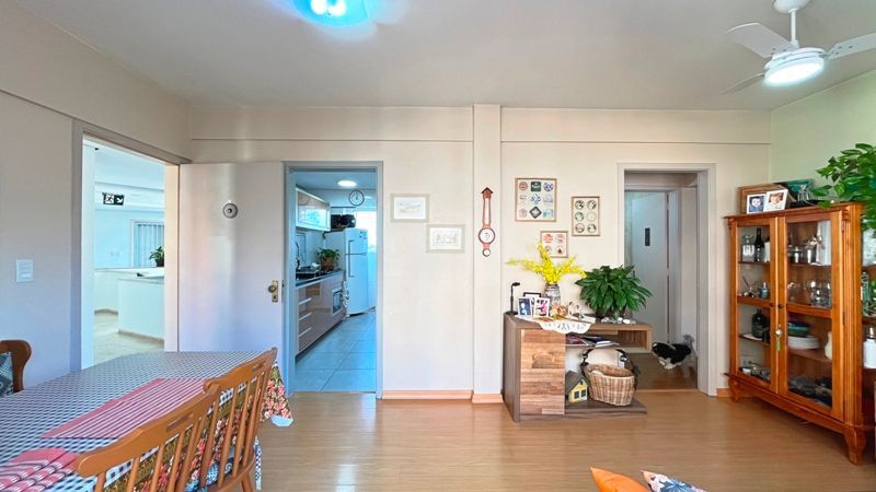 Apartamento à venda com 2 quartos, 76m² - Foto 9