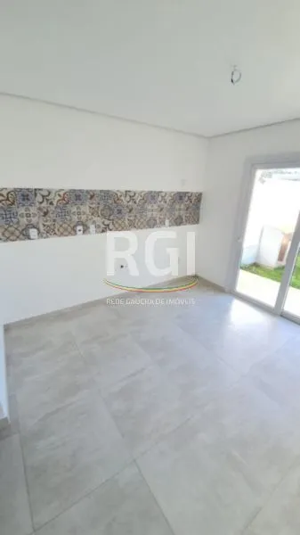 Casa 3 dormitórios no bairro Guarujá