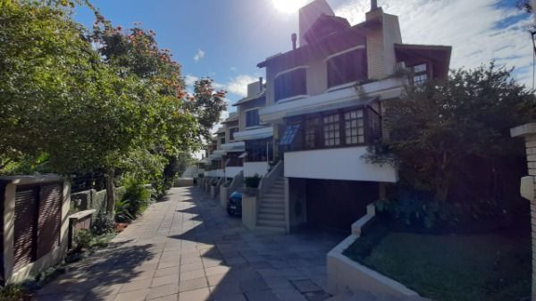 Casa de Condomínio à venda com 4 quartos, 318m² - Foto 37