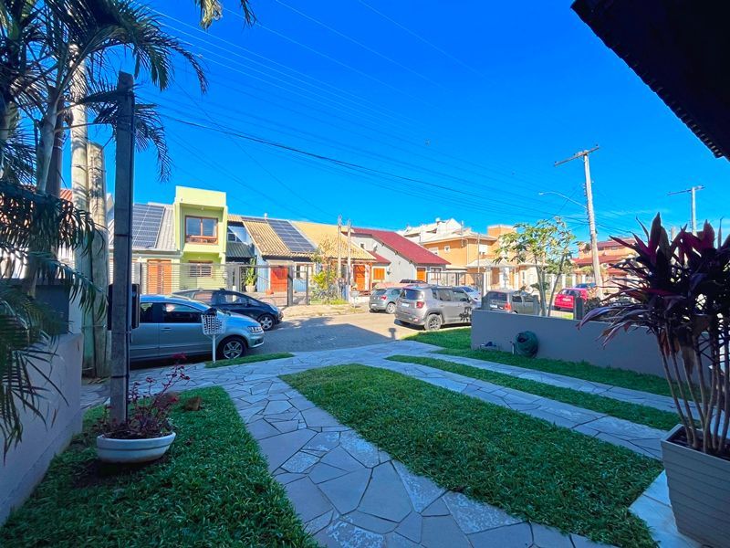 Casa à venda com 3 quartos, 134m² - Foto 3