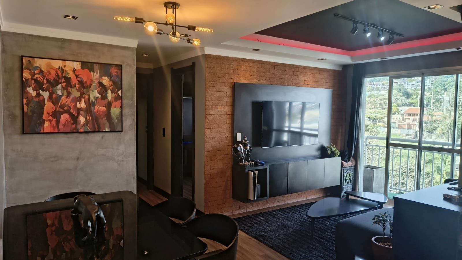 Apartamento mobiliado de 2 dormitórios com 1 suíte no bairro Cristal — foto 2