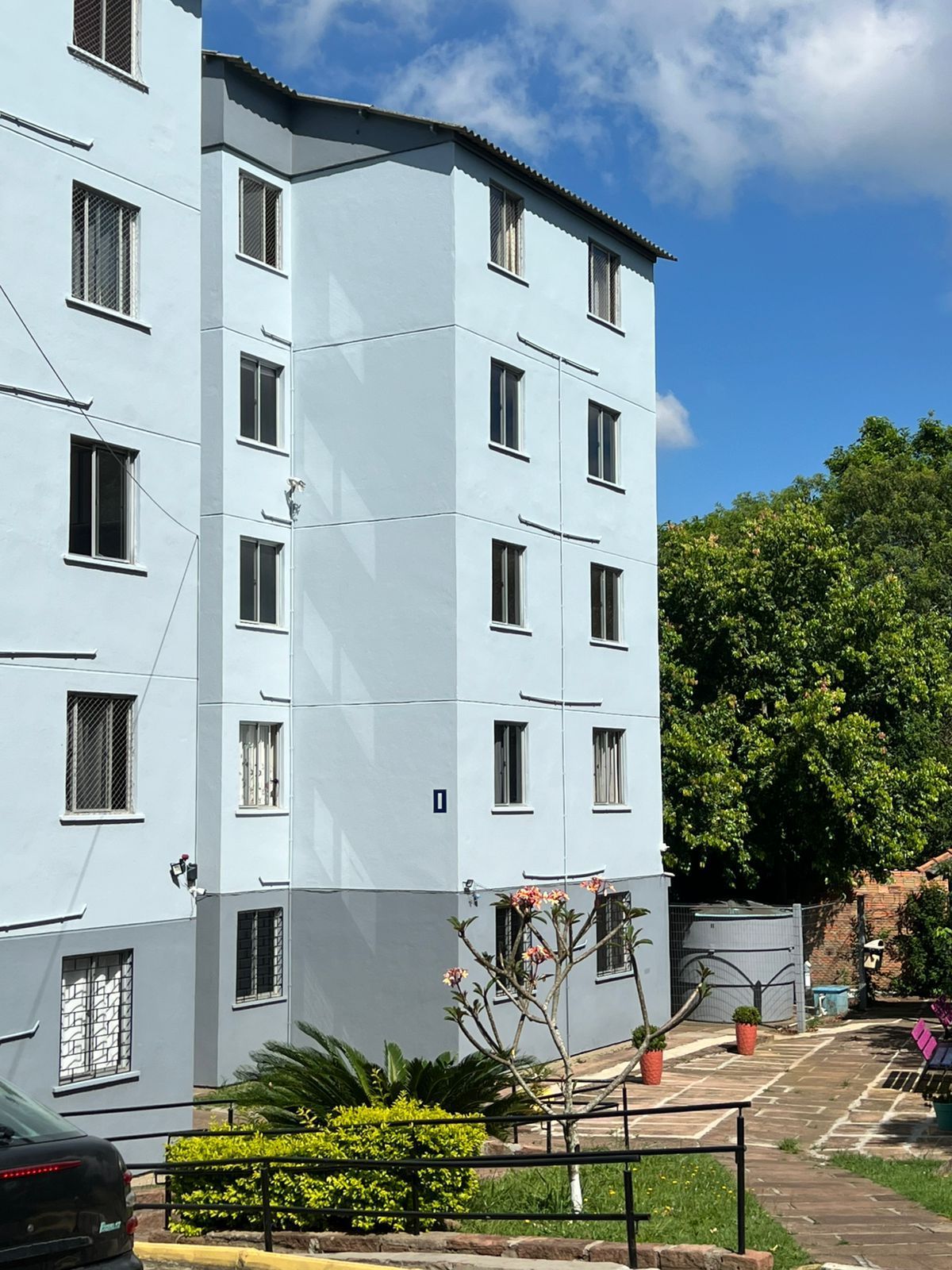 Apartamento de 2 dormitórios à venda bairro campo novo